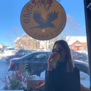 Meet your Posher, Sarah